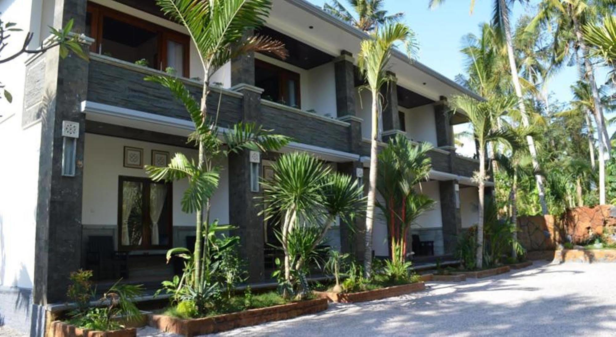 Hotel The Galuh Pekutatan Pulukan Exterior foto